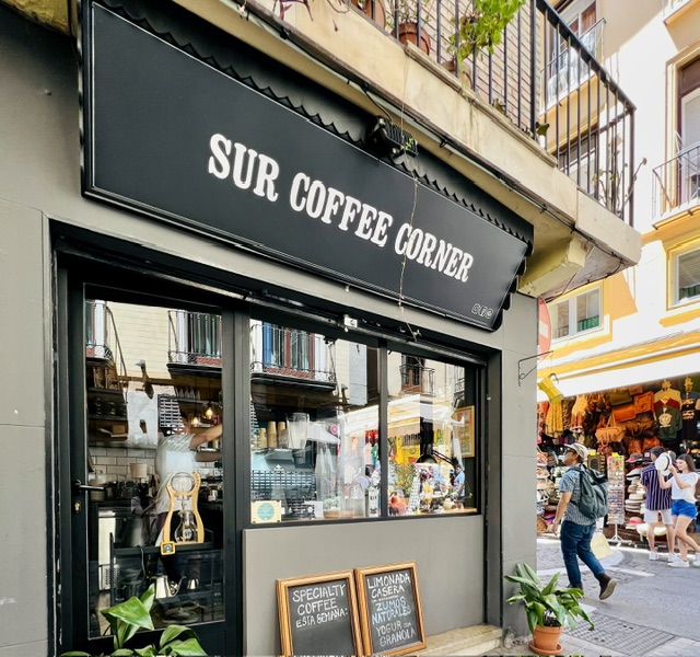 SUR Coffee Corner — Granada