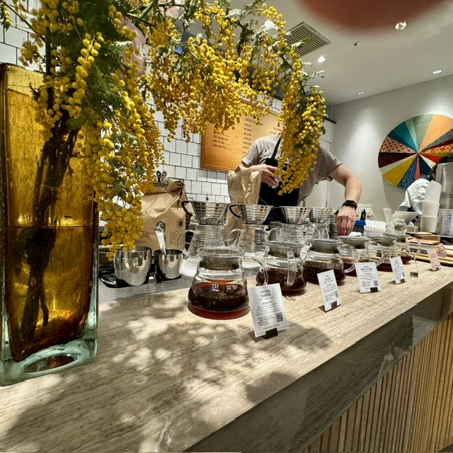 VERVE COFFEE ROASTERS NEWoMan SHINJUKU — Tokyo